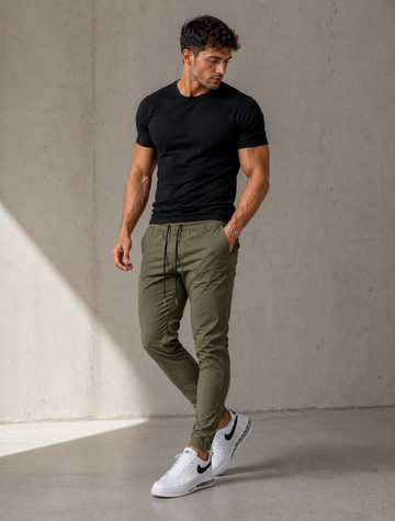 AEROFLEX TRAPERED PANTS
